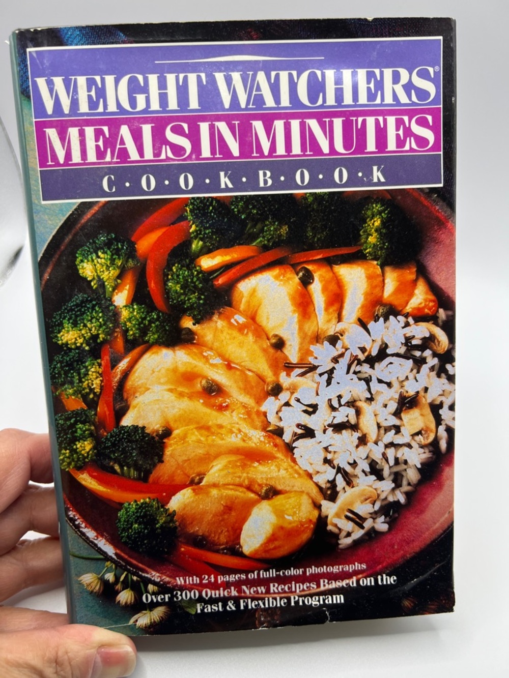 Weight Watchers Meals in Minutes Cookbook - Purple, White & Pink Cover